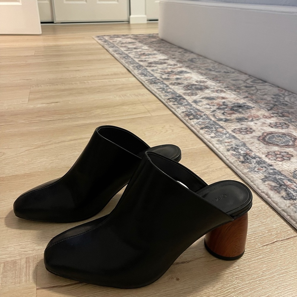Mules - Picture 4 of 8